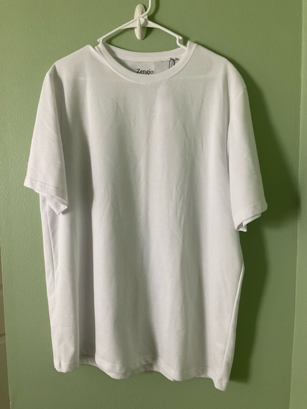 NWT Zengjo Classic White Short Sleeve Tee